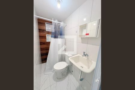 Banheiro Social de kitnet/studio para alugar com 1 quarto, 36m² em Jardim das Palmeiras, Várzea Paulista