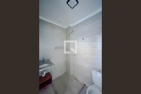 Banheiro de apartamento para alugar com 1 quarto, 32m² em Vila Carrão, São Paulo