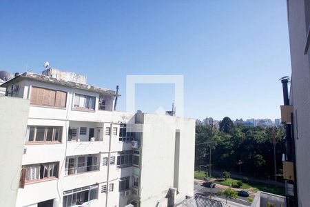 Studio - Sala / Cozinha Vista de kitnet/studio à venda com 1 quarto, 34m² em Farroupilha, Porto Alegre