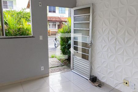 Sala de casa de condomínio para alugar com 2 quartos, 75m² em Campo Grande, Rio de Janeiro
