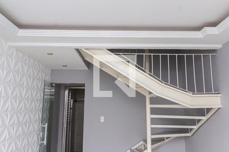 Sala de casa de condomínio para alugar com 2 quartos, 75m² em Campo Grande, Rio de Janeiro