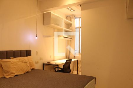 Quarto 1 de apartamento para alugar com 2 quartos, 80m² em Copacabana, Rio de Janeiro