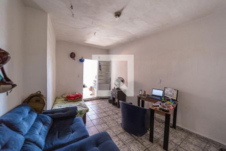 Sala/Quarto de casa à venda com 2 quartos, 100m² em Jardim Verônia, São Paulo