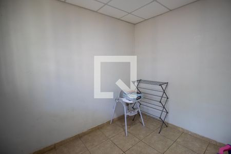 Quarto 1 de casa para alugar com 2 quartos, 60m² em Bonsucesso, Rio de Janeiro