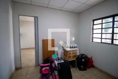 Quarto 1 de casa para alugar com 2 quartos, 60m² em Bonsucesso, Rio de Janeiro