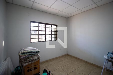 Quarto 1 de casa para alugar com 2 quartos, 60m² em Bonsucesso, Rio de Janeiro
