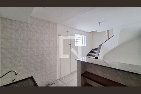 Sala e Cozinha de apartamento para alugar com 1 quarto, 28m² em Vila Anglo Brasileira, São Paulo