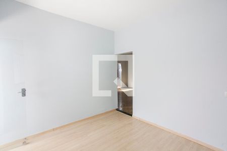 Sala 1 de casa para alugar com 3 quartos, 170m² em Santa Mônica, Uberlândia