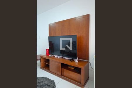 Sala de apartamento para alugar com 2 quartos, 80m² em Aviação, Praia Grande