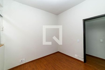 Quarto 1 de apartamento para alugar com 3 quartos, 120m² em Santo Antônio, Belo Horizonte