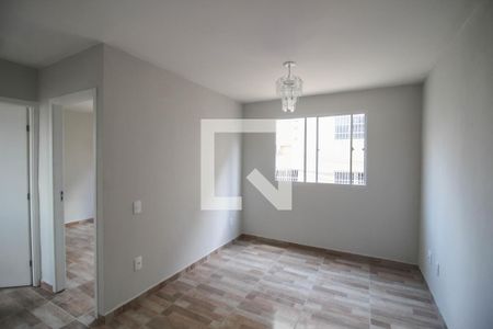 Sala de apartamento para alugar com 2 quartos, 45m² em Cerâmica, Nova Iguaçu