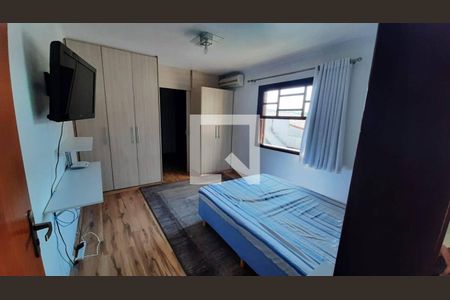 Casa à venda com 3 quartos, 300m² em Jardim Jussara, São Paulo