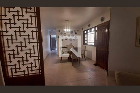 Casa à venda com 3 quartos, 300m² em Jardim Jussara, São Paulo