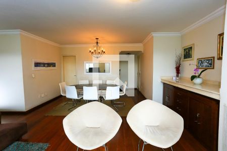 Apartamento à venda com 3 quartos, 139m² em Vila Morse, São Paulo