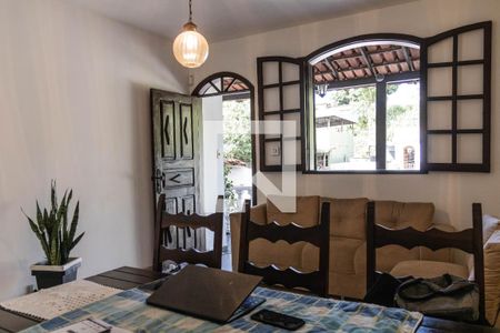 Sala de casa à venda com 3 quartos, 156m² em Dom Bosco, Belo Horizonte