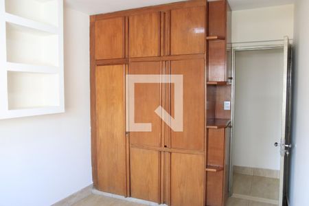Quarto 01 de apartamento para alugar com 3 quartos, 100m² em Jardim Goiás, Goiânia