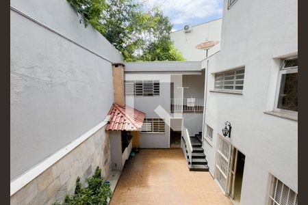 Vista de casa à venda com 4 quartos, 350m² em Vila Madalena, São Paulo