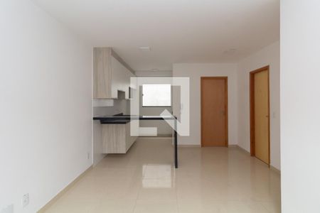 Sala de apartamento para alugar com 2 quartos, 45m² em Vila Carmosina, São Paulo
