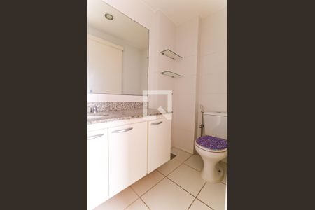 Banheiro da Suíte de apartamento para alugar com 3 quartos, 74m² em Maracanã, Rio de Janeiro