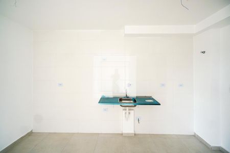 Sala e cozinha de apartamento à venda com 1 quarto, 30m² em Vila Carrão, São Paulo