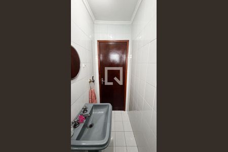 Lavabo de casa à venda com 3 quartos, 165m² em Jardim Ester Yolanda, São Paulo
