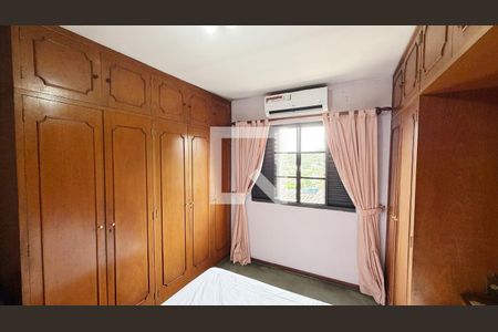 Quarto 1 de casa à venda com 3 quartos, 165m² em Jardim Ester Yolanda, São Paulo