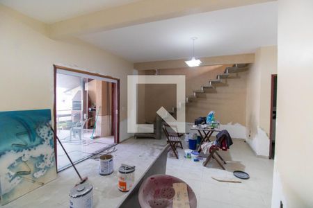 Sala de casa à venda com 3 quartos, 150m² em Serra Grande, Niterói