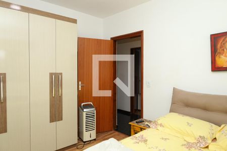 Quarto 1 de casa à venda com 2 quartos, 350m² em Vila Norma, São Paulo