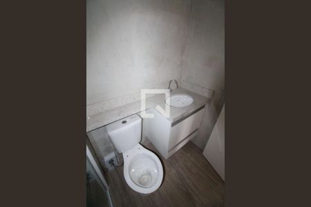 Banheiro social de apartamento para alugar com 2 quartos, 55m² em Parque Industrial, São José dos Campos