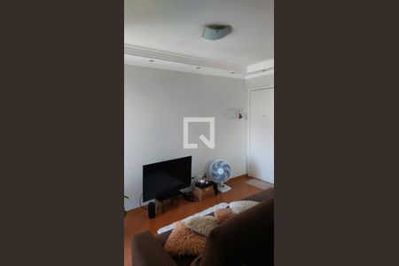Sala de apartamento para alugar com 2 quartos, 50m² em Vila Carmosina, São Paulo