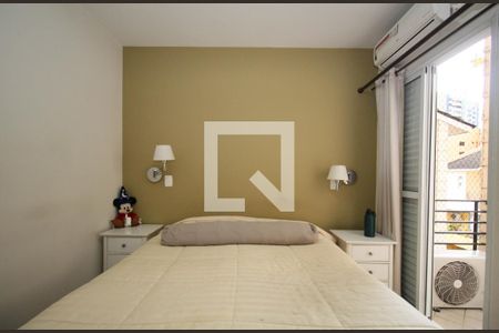 Suíte  de casa de condomínio à venda com 3 quartos, 200m² em Jardim Ampliacao, São Paulo