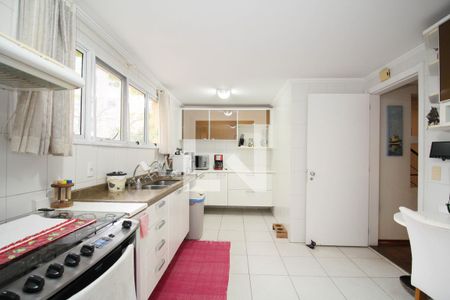 Cozinha de casa de condomínio à venda com 3 quartos, 200m² em Jardim Ampliação, São Paulo