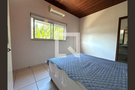 Suíte 1 de casa para alugar com 4 quartos, 180m² em Barra da Lagoa, Florianópolis