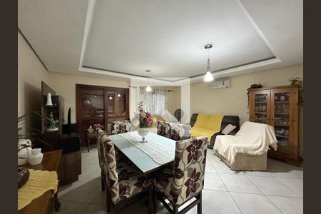 Sala de casa à venda com 3 quartos, 120m² em Feitoria, São Leopoldo
