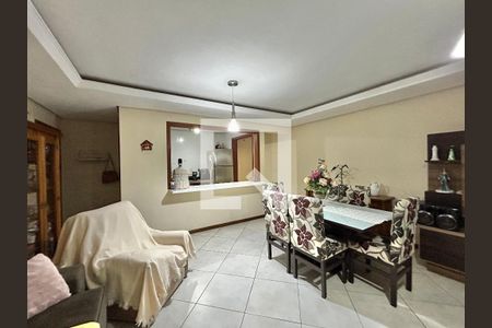 Sala de casa à venda com 3 quartos, 120m² em Feitoria, São Leopoldo