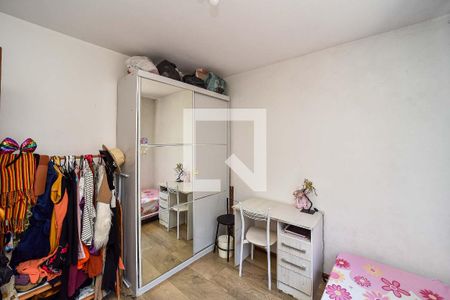 Quarto 1 de apartamento à venda com 2 quartos, 54m² em São João, Porto Alegre