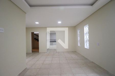 Sala de casa para alugar com 3 quartos, 160m² em Vila Tiberio, Ribeirão Preto