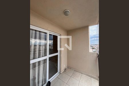 Sacada de apartamento à venda com 3 quartos, 64m² em Jardim Celeste, São Paulo