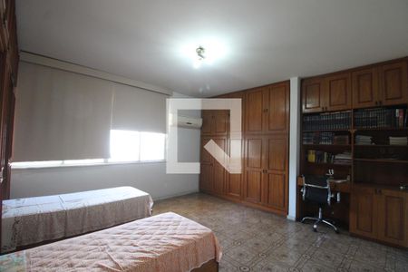 Quarto 2 de casa à venda com 3 quartos, 650m² em Curicica, Rio de Janeiro