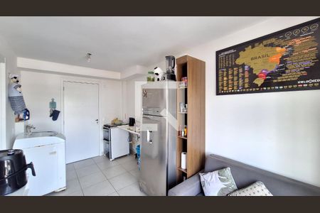 Sala/Cozinha/Área de serviço de apartamento à venda com 1 quarto, 29m² em Várzea da Barra Funda, São Paulo