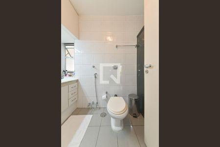 Banheiro de apartamento à venda com 3 quartos, 96m² em Santo Amaro, São Paulo