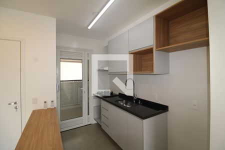 Sala / Cozinha de apartamento para alugar com 2 quartos, 90m² em Vila Ester (zona Norte), São Paulo