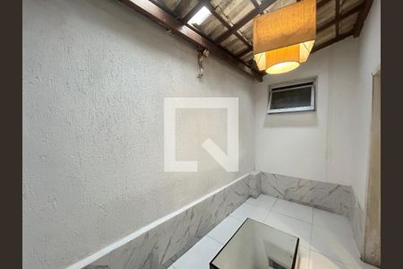 Detalhe Sala de casa à venda com 2 quartos, 103m² em Inhaúma, Rio de Janeiro