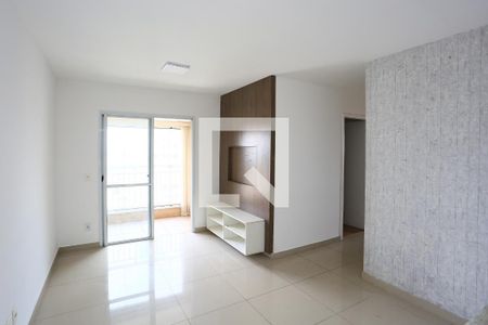 Sala  de apartamento para alugar com 3 quartos, 72m² em Jardim Maria Rosa, Taboão da Serra