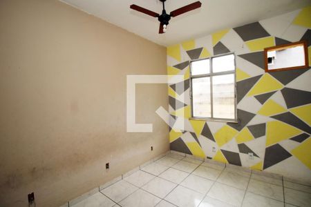 Quarto 1 de casa para alugar com 2 quartos, 65m² em Cordovil, Rio de Janeiro