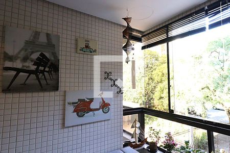 Apartamento para alugar com 3 quartos, 97m² em Jardim Lindóia, Porto Alegre