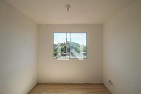 Sala de apartamento para alugar com 2 quartos, 38m² em Cerâmica, Nova Iguaçu