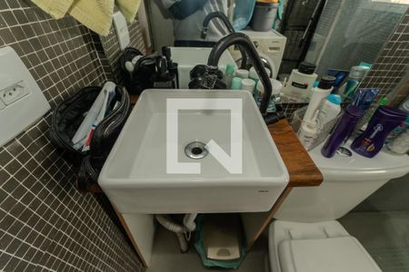 Banheiro de kitnet/studio à venda com 1 quarto, 30m² em Bela Vista, São Paulo