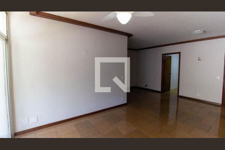 Apartamento para alugar com 3 quartos, 120m² em Icaraí, Niterói