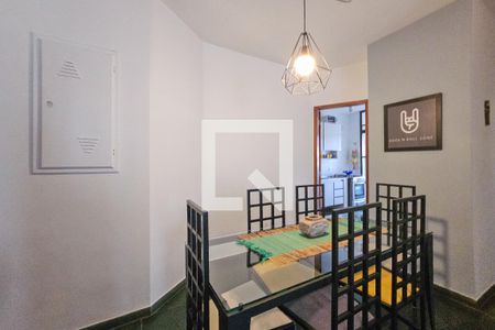 Sala de apartamento para alugar com 2 quartos, 86m² em Balneario Guarujá, Guarujá